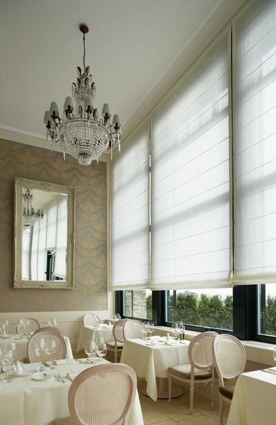 Roman Blind Systems, SG 2350, Colorama 1, Room shot "Hotel Chateau Gütsch", Lucerne, Switzerland
